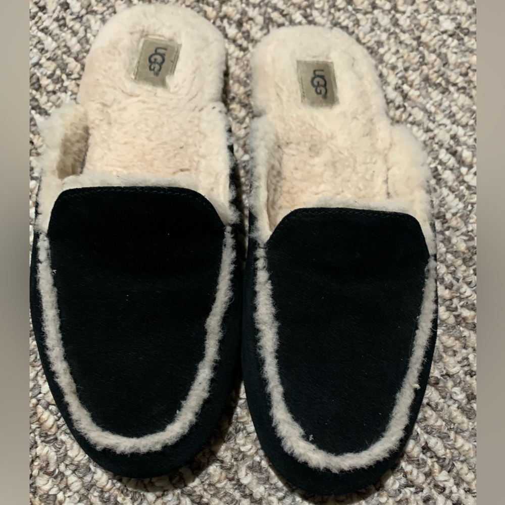 UGG MULES